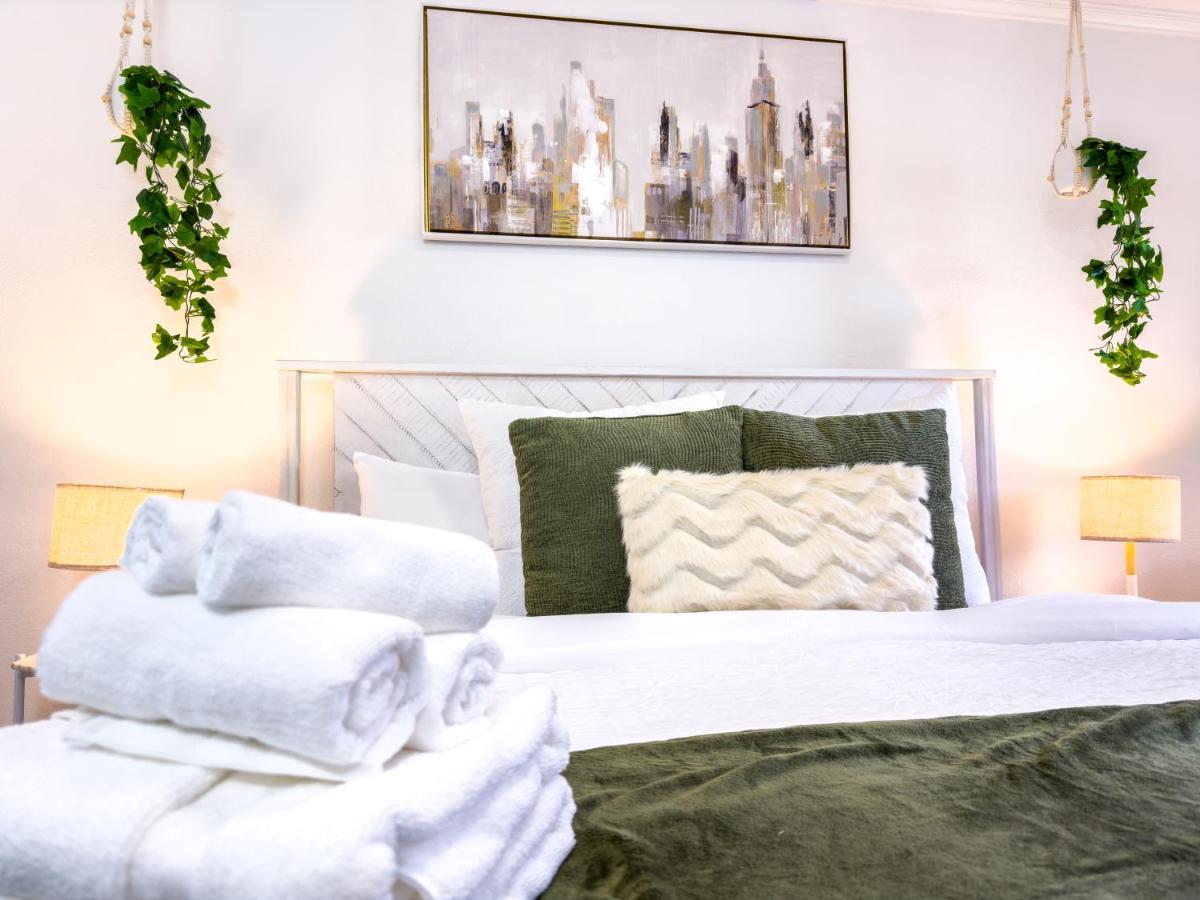 1K Bed Studio Apt With Shared Pool 02 克利尔沃特 外观 照片