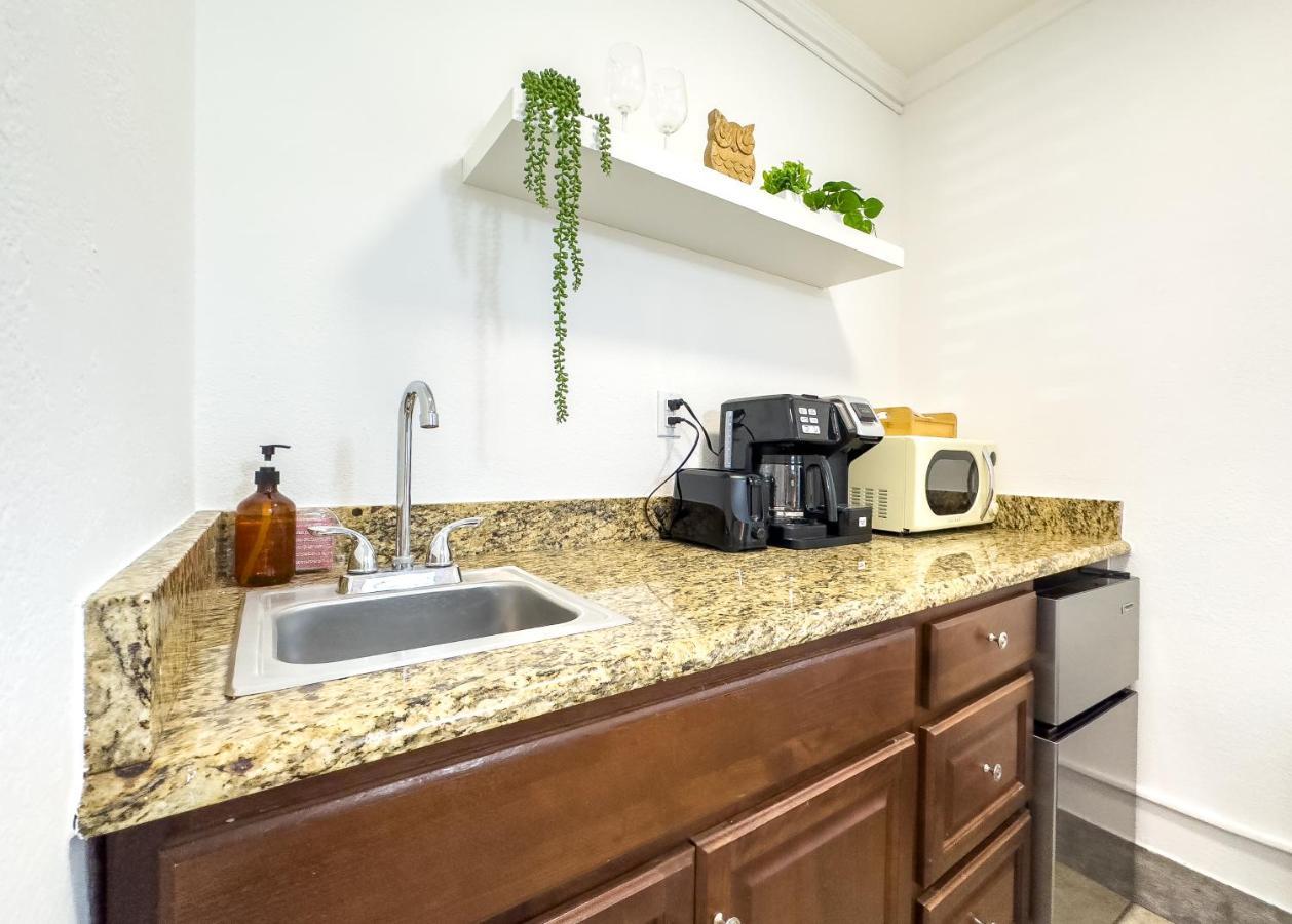 1K Bed Studio Apt With Shared Pool 02 克利尔沃特 外观 照片